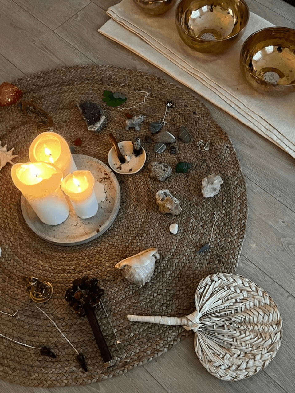 Jenny Jaumann - mind-body-connected - Klang Meditation Klang Massage Sound Healing Berlin